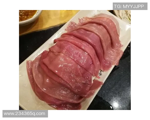 深度对话周敏探讨篮球人生与成长经历的精彩旅程 深度对话周敏探讨篮球人生与成长经历的精彩旅程