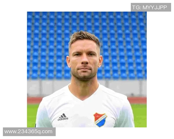 福建足球之光:揭晓最强足球明星名单及成就回顾 福建足球之光:揭晓最强足球明星名单及成就回顾